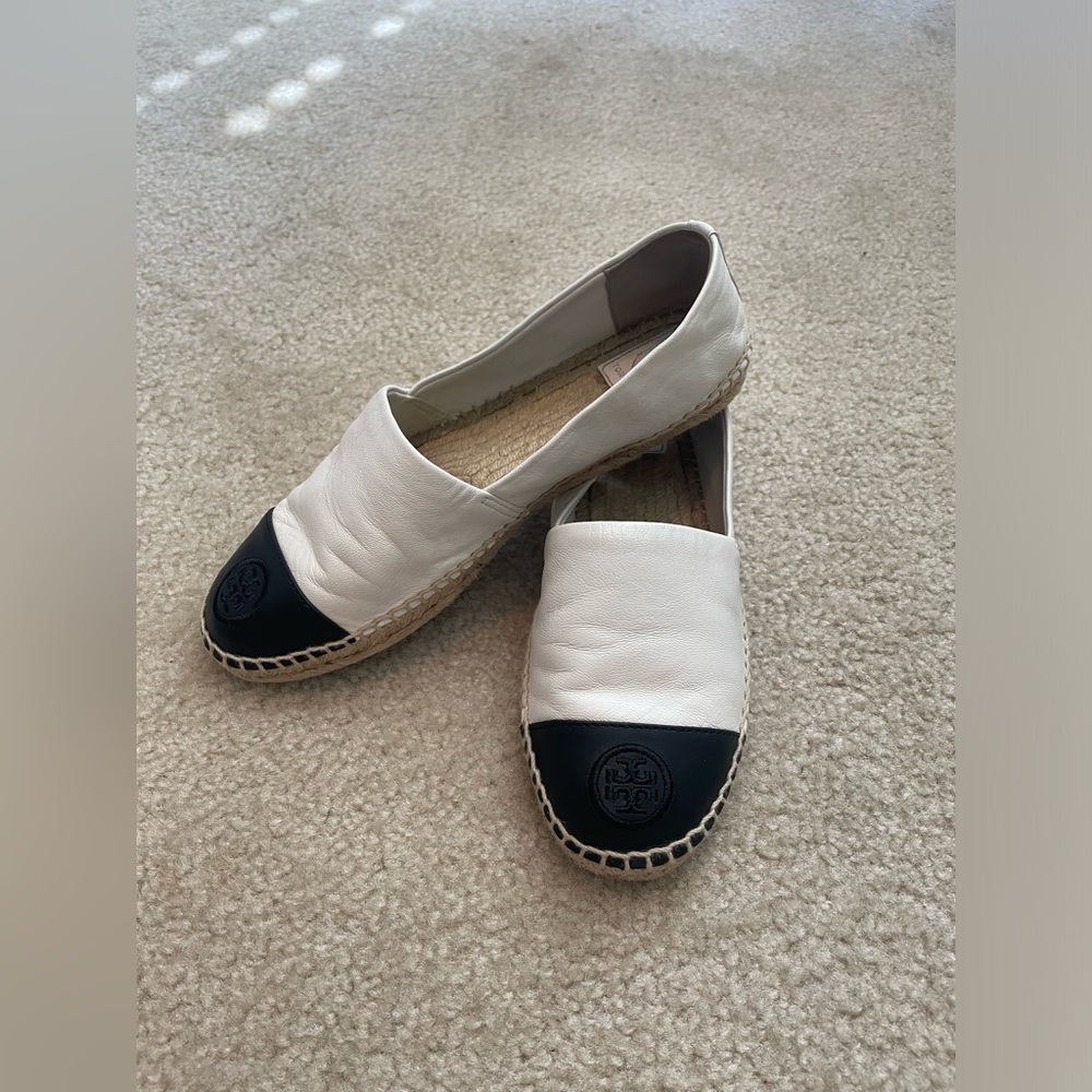 Tory Burch Colorblock Black and White Leather Espadrilles - Picture 4 of 9